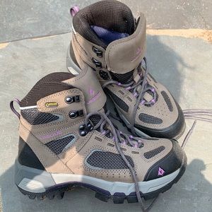 Vasque hiking boots, gore-Tex, vibram sole.